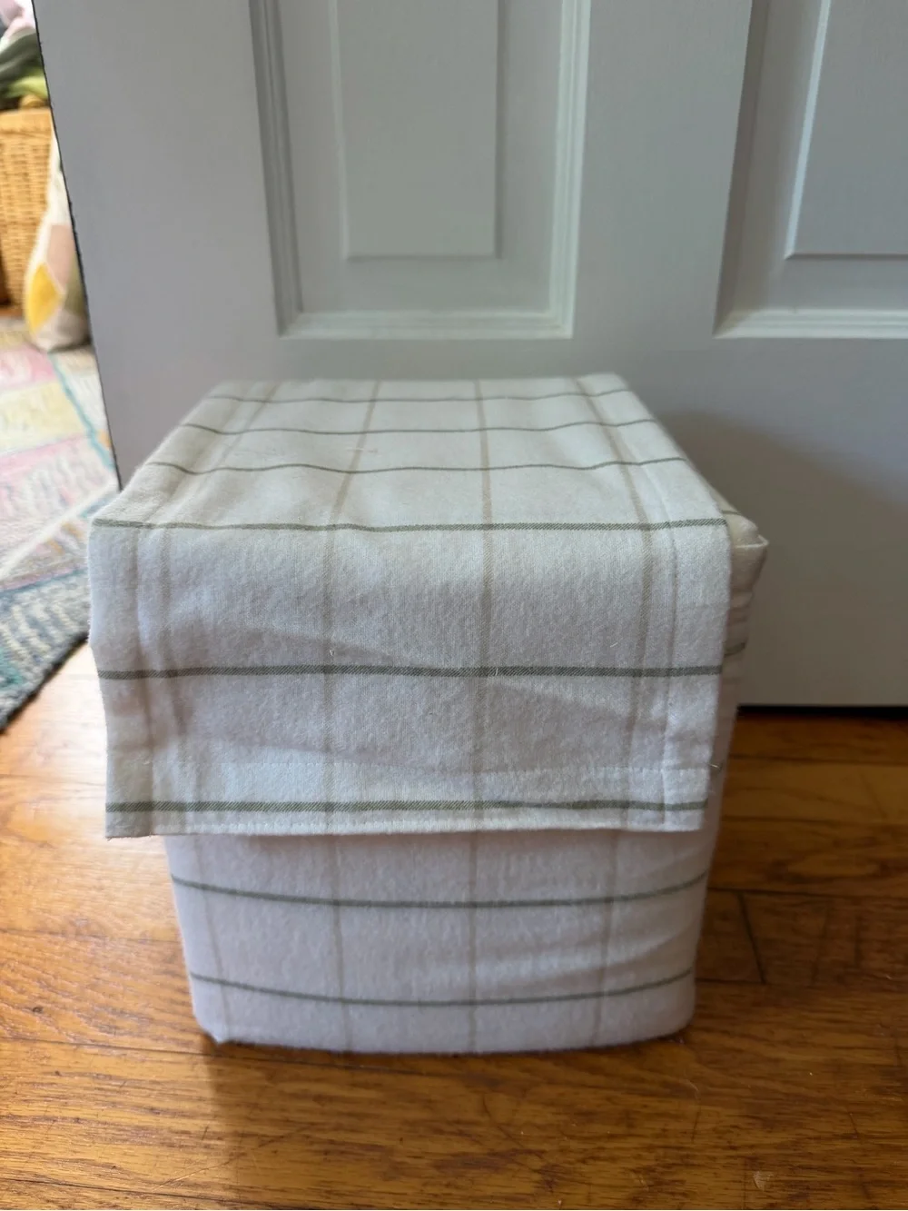 NWT Target flannel sheet set w/pillowcases sage green, tan, and ivory size full